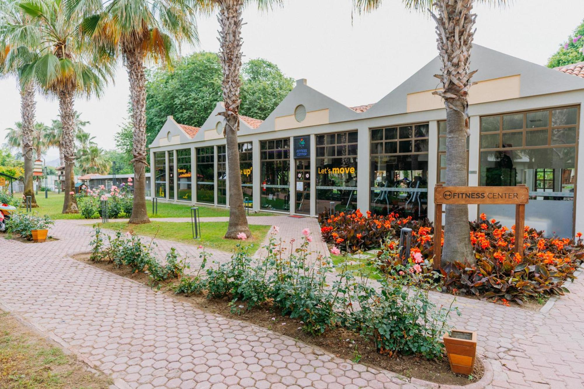 Club Tuana Fethiye Hotel Екстериор снимка